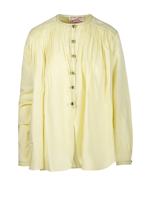 Rampling yellow shirt
