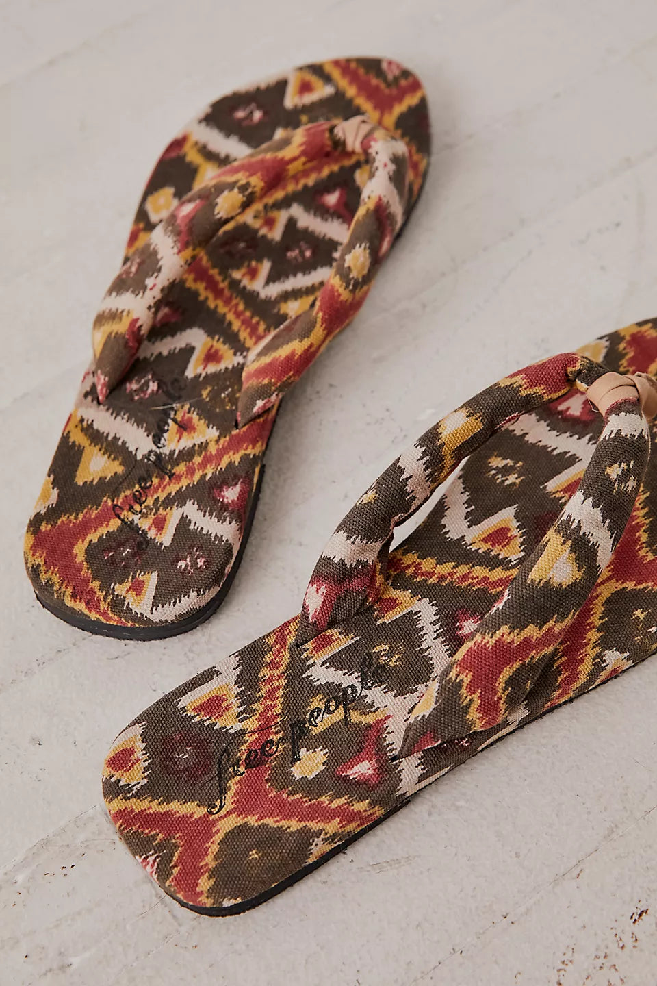 Ethnic patterned thong slipper