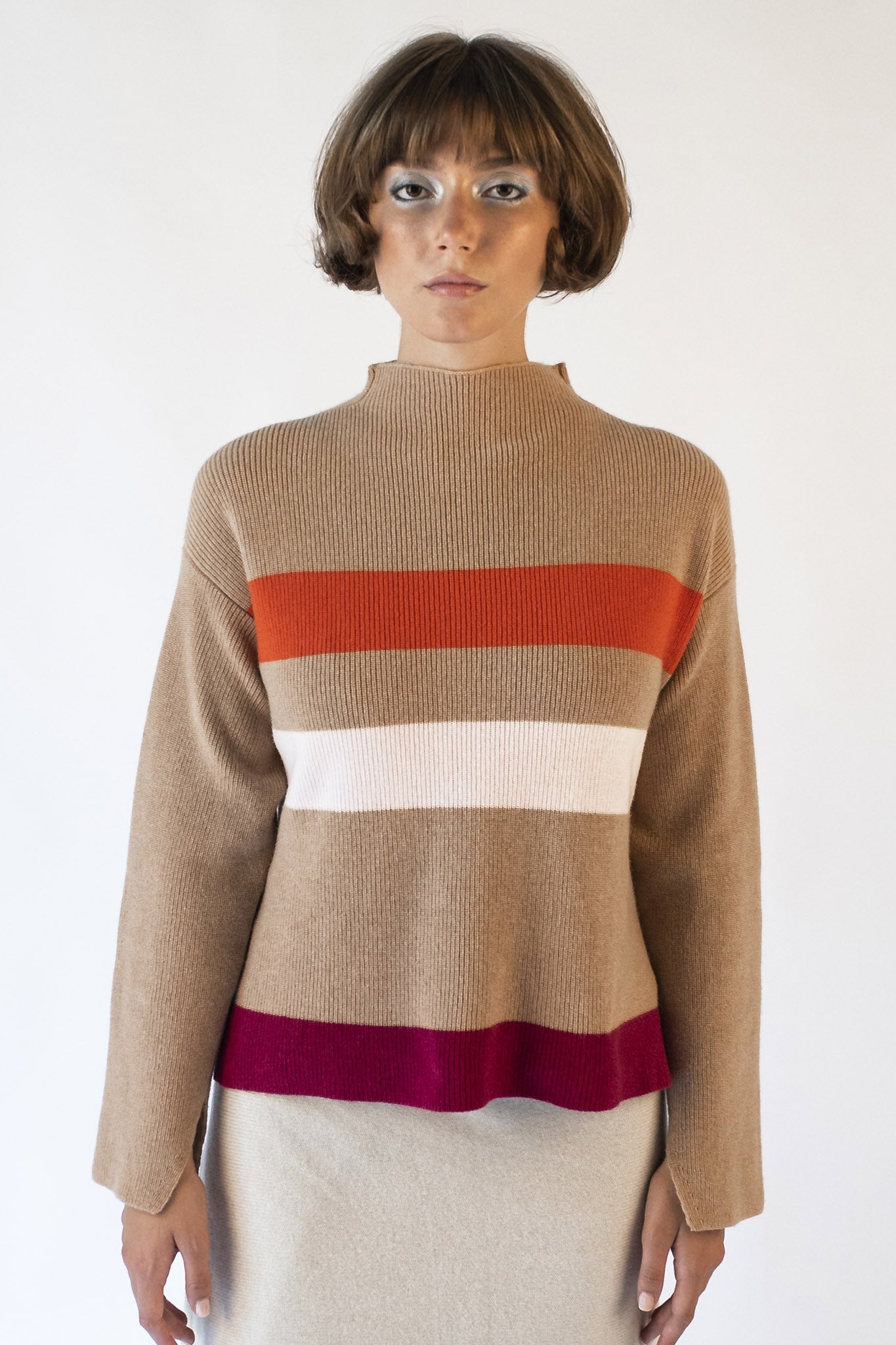 Beige striped sweater with Virginia crater neckline